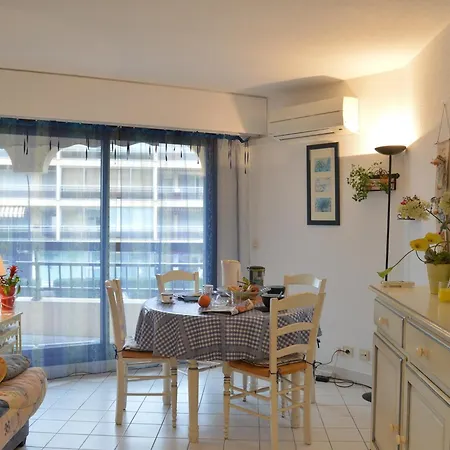 2p Avec Terrasse Et Vue A Frejus, Proche - Fr-1-226a-174 Fréjus